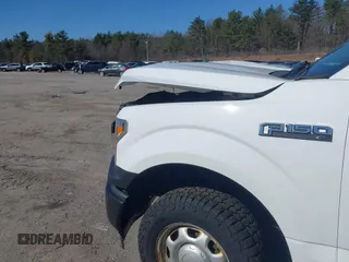 2018 Ford F-150 XL with VIN 1FTMF1EB1JKF31147, listed as a IAAI auction lot 41835268 with 94,337 mi miles. Bid and sale history available at carsss.com. Image 6.