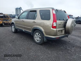 2006 Honda CR-V EX SE z VIN JHLRD78956C038888, wystawiony jako IAAI lot #42274712 z przebiegiem 143 633 mil mil oraz . Historia ofert i sprzedaży dostępna na DreamBid. Obrazek 3.