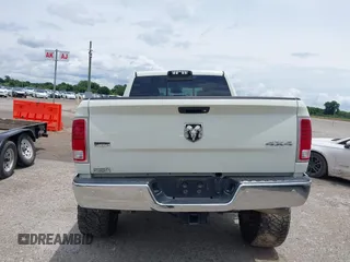 2018 Ram 2500 Laramie с VIN 3C6UR5FL6JG325908, выставлен на аукционе IAAI как лот 42463952 с пробегом 54 496 миль миль и . История ставок и продаж доступна на DreamBid. Изображение 16.