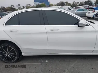 2019 Mercedes-Benz C 300 with VIN 55SWF8DB0KU290584, listed as a IAAI auction lot 42019267 with 88,717 mi miles and . Bid and sale history available at DreamBid. Image 13.