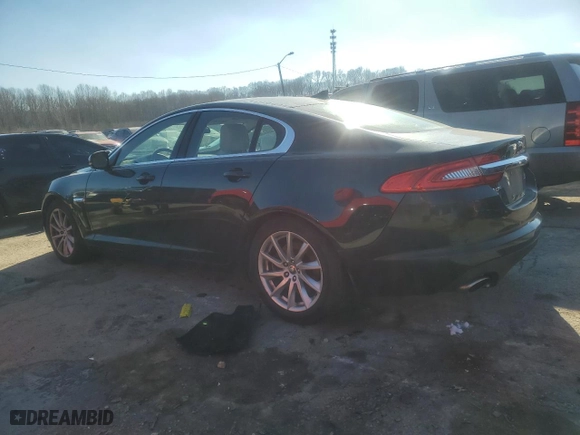 2014 Jaguar XF V6 SC with VIN SAJWJ0EF1E8U09932, listed as a Copart auction lot 42328825 with 91,890 mi miles and Clean Title. Bid and sale history available at carsss.com. Image 2.