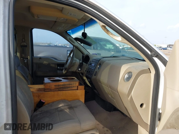 2006 Ford F-150 XLT с VIN 1FTRW12W96FB39286, выставлен на аукционе IAAI как лот 42608416 с пробегом 197 208 миль миль и . История ставок и продаж доступна на DreamBid. Изображение 5.