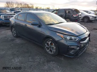 2021 Kia Forte LXS with VIN 3KPF24AD6ME315329, listed as a IAAI auction lot 41449182 with 91,111 mi miles. Bid and sale history available at carsss.com. Image 1.