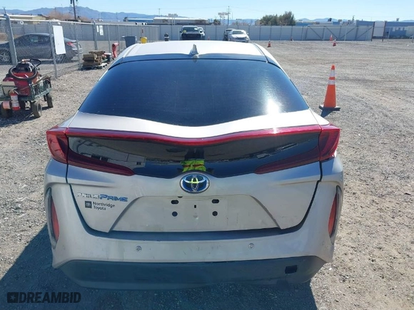 2017 Toyota Prius Prime Plus with VIN JTDKARFP2H3046261, listed as a IAAI auction lot 41655641 with NaN miles. Bid and sale history available at carsss.com. Image 17.