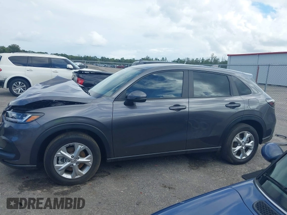 2024 Honda HR-V LX with VIN 3CZRZ1H33RM731267, listed as a IAAI auction lot 40677360 with 15,845 mi miles. Bid and sale history available at carsss.com. Image 15.
