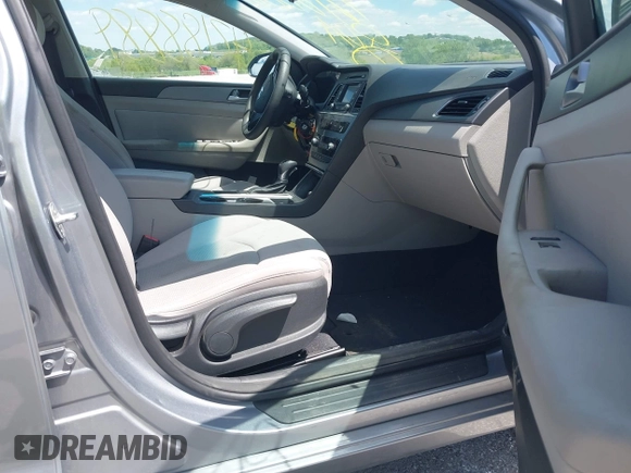 2015 Hyundai Sonata 2.4L SE with VIN 5NPE24AF0FH222804, listed as a IAAI auction lot 42188889 with 131,768 mi miles. Bid and sale history available at carsss.com. Image 5.