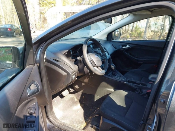2017 Ford Focus SE with VIN 1FADP3K24HL259605, listed as a IAAI auction lot 41691588 with 105,326 mi miles. Bid and sale history available at carsss.com. Image 5.