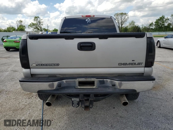 2005 Chevrolet Silverado 1500 Z71 z VIN 1GCEK19B75E233927, wystawiony jako Copart lot #55417145 z przebiegiem 247 547 mil mil oraz Czysty tytuł • Clean title. Historia ofert i sprzedaży dostępna na DreamBid. Obrazek 6.