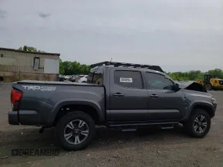 2019 Toyota Tacoma SR z VIN 3TMCZ5AN6KM283109, wystawiony jako Copart lot #58668905 z przebiegiem 44 923 mil mil oraz Szkoda całkowita • Salvage title. Historia ofert i sprzedaży dostępna na DreamBid. Obrazek 3.