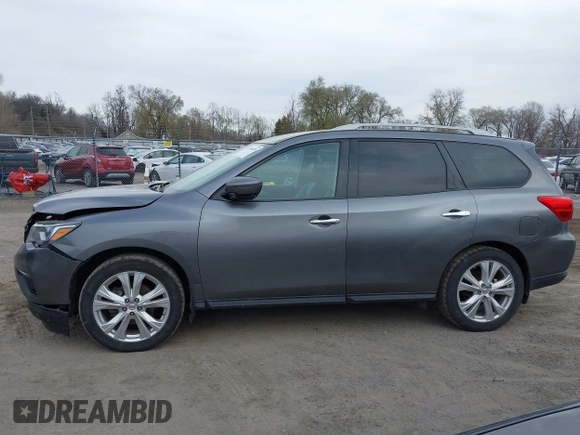 2018 Nissan Pathfinder SV z VIN 5N1DR2MM0JC666187, wystawiony jako IAAI lot #41996028 z przebiegiem 103 414 mil mil oraz . Historia ofert i sprzedaży dostępna na DreamBid. Obrazek 14.