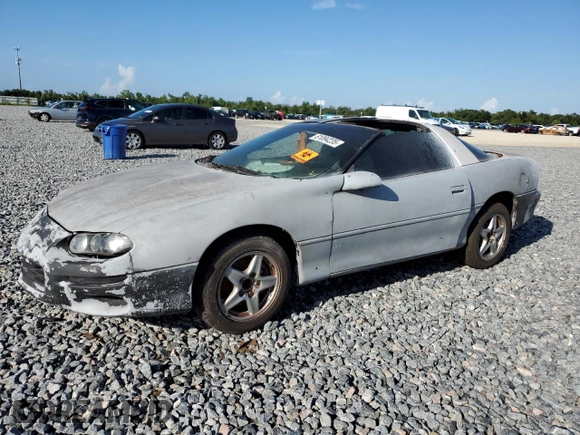 1999 Chevrolet Camaro z VIN 2G1FP22K4X2119705, wystawiony jako Copart lot #61094235 z przebiegiem Nie podano mil oraz Czysty tytuł • Clean title. Historia ofert i sprzedaży dostępna na DreamBid. Obrazek 1.