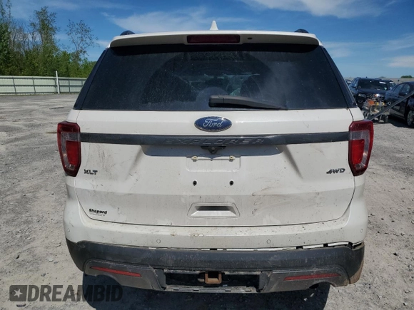 2017 Ford Explorer XLT z VIN 1FM5K8D89HGD75561, wystawiony jako Copart lot #57723505 z przebiegiem 100 274 mil mil oraz Szkoda całkowita • Salvage title. Historia ofert i sprzedaży dostępna na DreamBid. Obrazek 6.