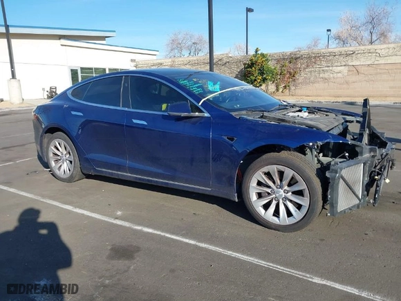 2017 Tesla Model S 60 with VIN 5YJSA1E12HF204700, listed as a IAAI auction lot 41539122 with NaN miles. Bid and sale history available at carsss.com. Image 13.