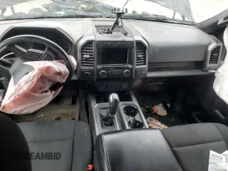 2020 Ford F-150 XL z VIN 1FTEW1EP6LKE63012, wystawiony jako Copart lot #58971565 z przebiegiem Nie podano mil oraz Nie do naprawy • Non repairable. Historia ofert i sprzedaży dostępna na DreamBid. Obrazek 8.