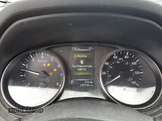 2017 Nissan Rogue S с VIN 5N1AT2MM6HC744650, выставлен на аукционе Copart как лот 58594085 с пробегом 220 756 миль миль и Списание • Salvage title. История ставок и продаж доступна на DreamBid. Изображение 9.