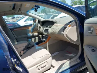 2005 Toyota Avalon XL with VIN 4T1BK36B75U037653, listed as a IAAI auction lot 39348803 with 71,280 mi miles. Bid and sale history available at carsss.com. Image 5.