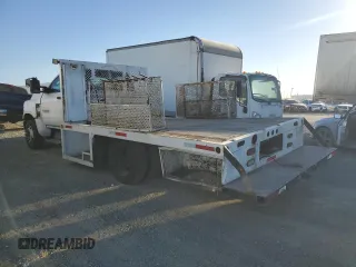 2019 Chevrolet Silverado 1500 with VIN 1HTKHPVK3KH827986, listed as a Copart auction lot 86202604 with 110,406 mi miles and Salvage Title. Bid and sale history available at DreamBid. Image 3.