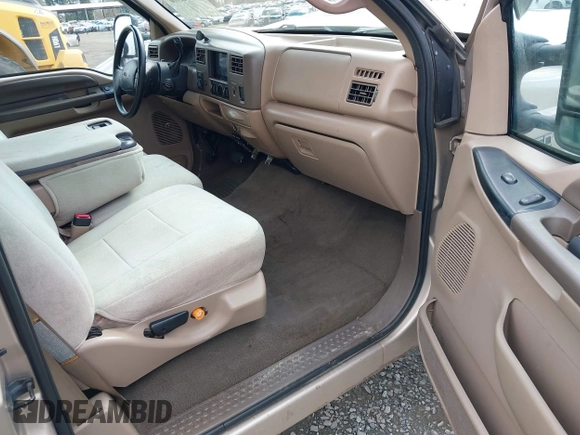1999 Ford F-250 XL with VIN 1FTNX21F5XEB83344, listed as a IAAI auction lot 41938370 with 242,377 mi miles and . Bid and sale history available at DreamBid. Image 5.