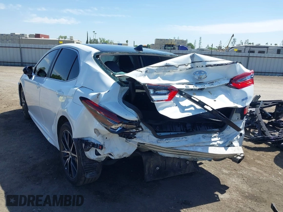 2021 Toyota Camry SE Nightshade with VIN 4T1G11AKXMU478406, listed as a IAAI auction lot 42106018 with 51,990 mi miles and . Bid and sale history available at DreamBid. Image 3.