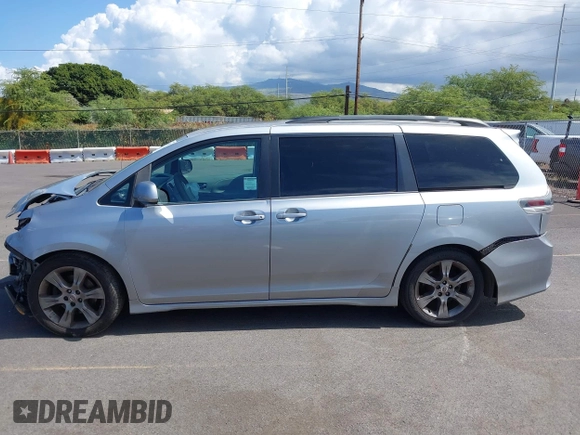 2011 Toyota Sienna SE with VIN 5TDXK3DC5BS062055, listed as a IAAI auction lot 42140951 with 141,539 mi miles and . Bid and sale history available at DreamBid. Image 15.