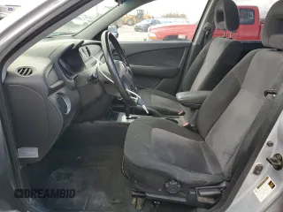 2004 Mitsubishi Outlander SE z VIN JA4LX41FX4U002205, wystawiony jako Copart lot #57343545 z przebiegiem 260 787 mil mil oraz Szkoda całkowita • Salvage title. Historia ofert i sprzedaży dostępna na DreamBid. Obrazek 7.