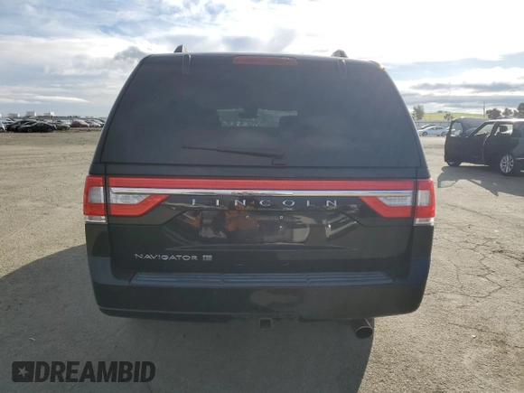 2017 Lincoln Navigator Reserve z VIN 5LMJJ3LT4HEL00091, wystawiony jako Copart lot #46262175 z przebiegiem 105 679 mil mil oraz Szkoda całkowita • Salvage title. Historia ofert i sprzedaży dostępna na DreamBid. Obrazek 6.