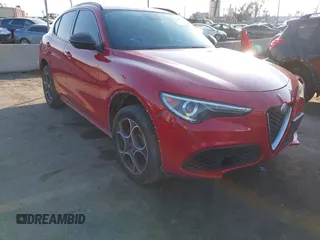 2019 Alfa Romeo Stelvio z VIN ZASPAJAN8K7C40006, wystawiony jako IAAI lot #41457599 z przebiegiem 105 495 mil mil oraz . Historia ofert i sprzedaży dostępna na DreamBid. Obrazek 1.