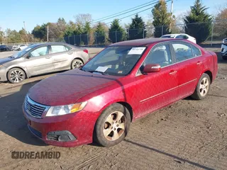 2009 Kia Optima LX z VIN KNAGE228995289603, wystawiony jako IAAI lot #40716738 z przebiegiem 209 904 mil mil oraz . Historia ofert i sprzedaży dostępna na DreamBid. Obrazek 2.