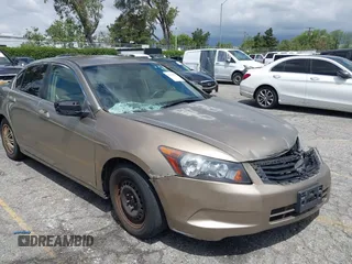 2008 Honda Accord LX z VIN JHMCP26318C025410, wystawiony jako IAAI lot #42244352 z przebiegiem 187 929 mil mil oraz . Historia ofert i sprzedaży dostępna na DreamBid. Obrazek 1.