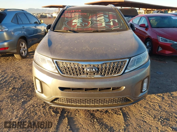 2014 Kia Sorento SX with VIN 5XYKW4A75EG457768, listed as a IAAI auction lot 41388412 with 129,691 mi miles. Bid and sale history available at carsss.com. Image 12.