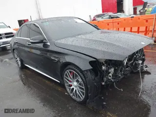 2016 Mercedes-Benz C-Class AMG C 63 S with VIN 55SWF8HB7GU101074, listed as a IAAI auction lot 40732826 with 43,676 mi miles. Bid and sale history available at carsss.com. Image 1.