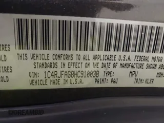 2017 Jeep Grand Cherokee Laredo with VIN 1C4RJFAG8HC910038, listed as a IAAI auction lot 41928179 with 76,862 mi miles. Bid and sale history available at carsss.com. Image 9.