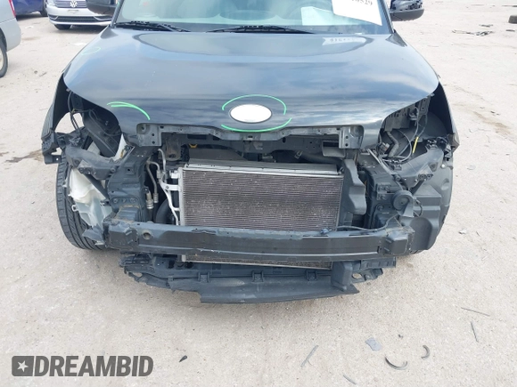 2018 Kia Soul with VIN KNDJN2A29J7890637, listed as a IAAI auction lot 41510529 with 102,140 mi miles. Bid and sale history available at carsss.com. Image 6.