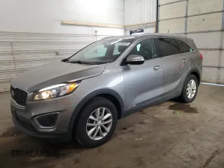 2016 Kia Sorento LX z VIN 5XYPGDA57GG175104, wystawiony jako Copart lot #56134075 z przebiegiem 105 585 mil mil oraz Szkoda całkowita • Salvage title. Historia ofert i sprzedaży dostępna na DreamBid. Obrazek 1.