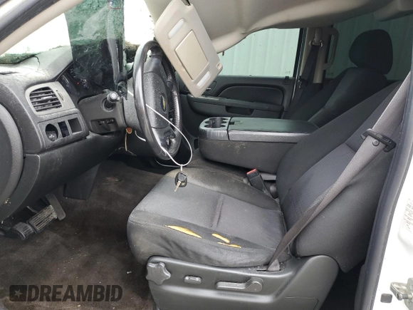 2010 Chevrolet Suburban LS with VIN 1GNUCHE02AR264258, listed as a Copart auction lot 74085184 with 193,358 mi miles and Salvage Title. Bid and sale history available at carsss.com. Image 7.