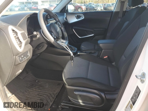 2022 Kia Soul LX with VIN KNDJ23AUXN7815743, listed as a Copart auction lot 48356215 with 21,915 mi miles and Salvage Title. Bid and sale history available at carsss.com. Image 7.