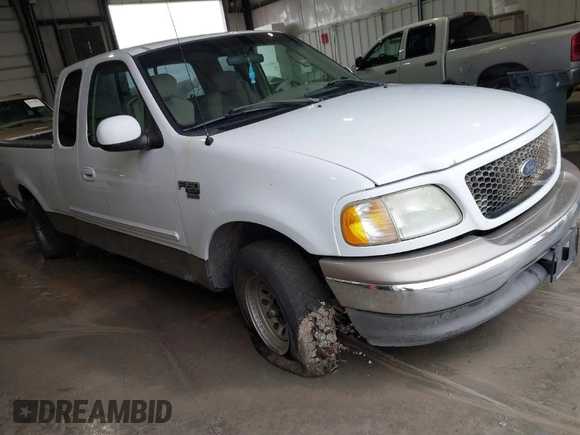 2003 Ford F-150 XL with VIN 1FTRX17W13NB80440, listed as a IAAI auction lot 41460037 with 1 mi miles. Bid and sale history available at carsss.com. Image 1.