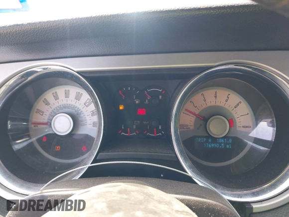 2012 Ford Mustang Premium with VIN 1ZVBP8AM5C5275503, listed as a IAAI auction lot 41732075 with 176,990 mi miles and . Bid and sale history available at DreamBid. Image 7.