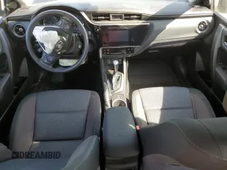 2019 Toyota Corolla L z VIN 5YFBURHE9KP886460, wystawiony jako Copart lot #54403735 z przebiegiem 118 582 mil mil oraz Szkoda całkowita • Salvage title. Historia ofert i sprzedaży dostępna na DreamBid. Obrazek 8.