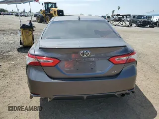 2020 Toyota Camry SE z VIN 4T1G11AK2LU962018, wystawiony jako Copart lot #54340175 z przebiegiem 147 722 mil mil oraz Szkoda całkowita • Salvage title. Historia ofert i sprzedaży dostępna na DreamBid. Obrazek 6.