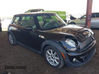 2013 MINI Hardtop S with VIN WMWSV3C5XDT480004, listed as a IAAI auction lot 41885248 with 148,419 mi miles and . Bid and sale history available at DreamBid. Image 1.