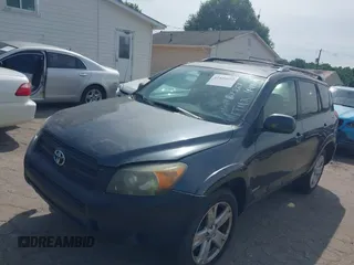 2008 Toyota RAV4 Sport z VIN JTMZD32V886058131, wystawiony jako IAAI lot #42439651 z przebiegiem 236 554 mil mil oraz . Historia ofert i sprzedaży dostępna na DreamBid. Obrazek 2.