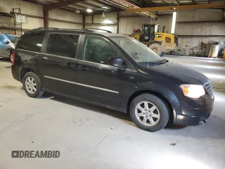 2010 Chrysler Town & Country Touring z VIN 2A4RR5D17AR431823, wystawiony jako Copart lot #60486005 z przebiegiem 200 459 mil mil oraz Czysty tytuł • Clean title. Historia ofert i sprzedaży dostępna na DreamBid. Obrazek 4.