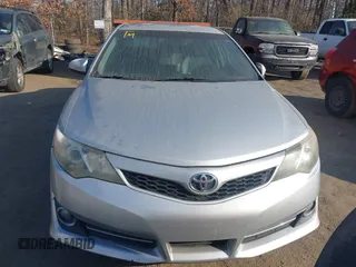2012 Toyota Camry L with VIN 4T1BF1FK8CU075740, listed as a IAAI auction lot 41412392 with 330,907 mi miles. Bid and sale history available at carsss.com. Image 12.
