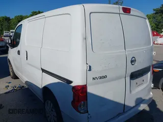 2018 Nissan NV200 SV z VIN 3N6CM0KN2JK695468, wystawiony jako IAAI lot #41782357 z przebiegiem 95 087 mil mil oraz . Historia ofert i sprzedaży dostępna na DreamBid. Obrazek 3.