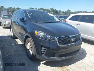 2019 Kia Sorento LX with VIN 5XYPG4A35KG549507, listed as a IAAI auction lot 41726414 with 87,507 mi miles. Bid and sale history available at carsss.com. Image 1.
