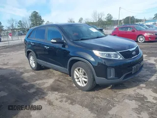 2015 Kia Sorento LX with VIN 5XYKT3A6XFG637890, listed as a IAAI auction lot 41886441 with 168,945 mi miles. Bid and sale history available at carsss.com. Image 1.