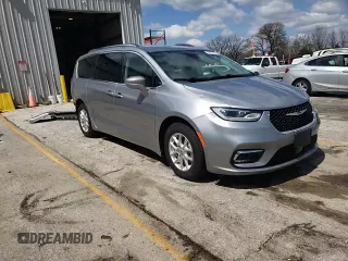 2021 Chrysler Pacifica Touring L with VIN 2C4RC1BG3MR574988, listed as a Copart auction lot 52213925 with 76,166 mi miles and Salvage Title. Bid and sale history available at DreamBid. Image 15.