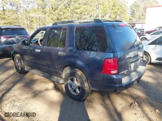 2005 Ford Explorer XLT with VIN 1FMDU73K75UA74958, listed as a IAAI auction lot 41293189 with 207,773 mi miles. Bid and sale history available at carsss.com. Image 3.