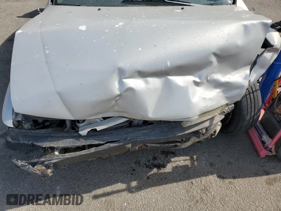 1996 Nissan Sentra XE z VIN 3N1AB41D5TL010573, wystawiony jako Copart lot #47284155 z przebiegiem 158 185 mil mil oraz Szkoda całkowita • Salvage title. Historia ofert i sprzedaży dostępna na DreamBid. Obrazek 12.